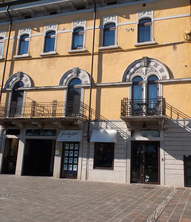 Garda Elite Maison Apartment Desenzano del Garda Exterior foto